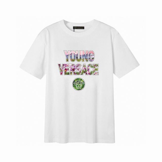 Versace colorful letter short-sleeved T-shirt, simple design looks very generous