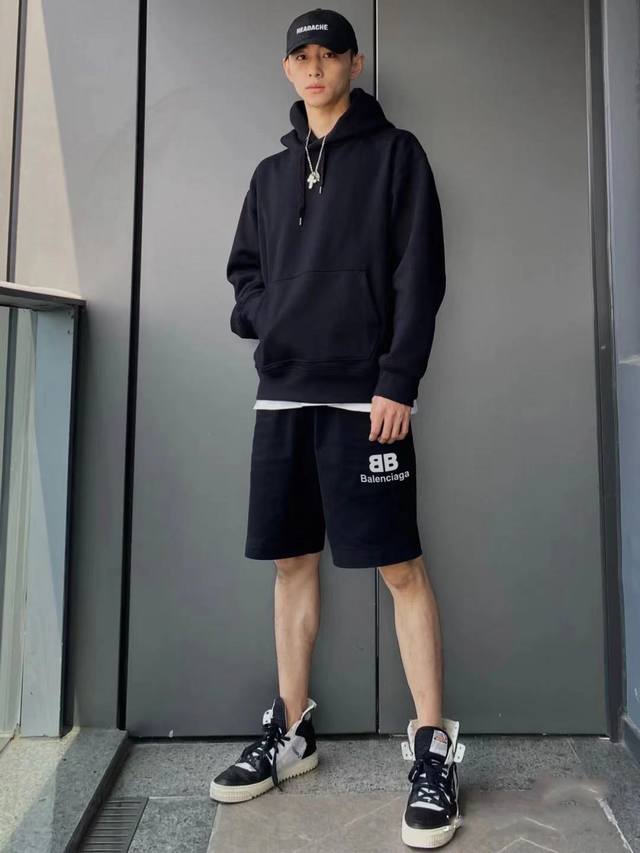 Cotton shorts Balenciaga double B logo printed cotton shorts, unisex style Fabri