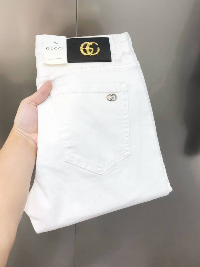 Factory P batch Lv official website 1:1 sports men's shoes are on the market, us
