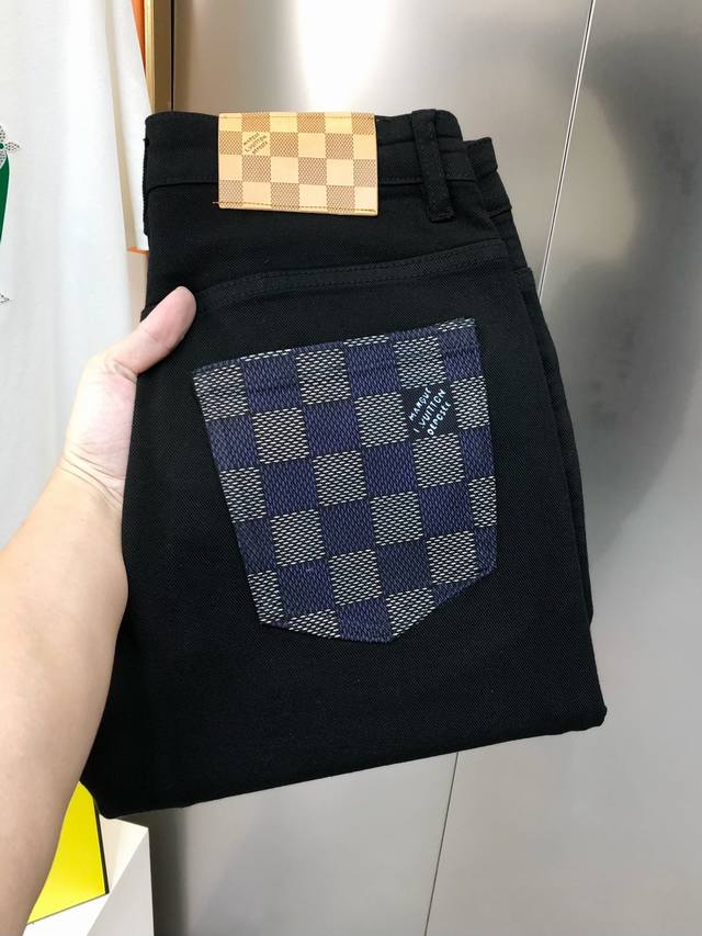 Factory Price Pp: Cowhide leather surface Cowhide leather lining Hem