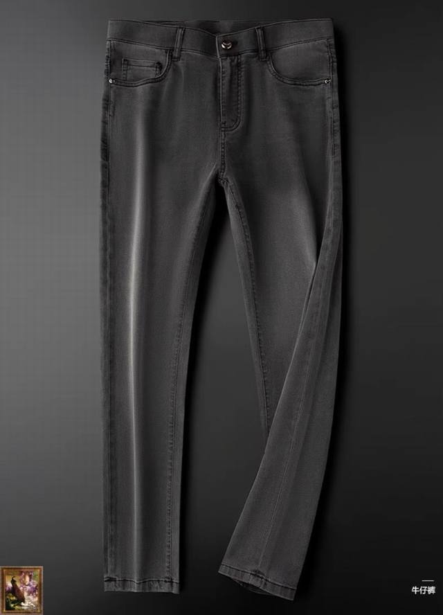 Product brand: Armani Armani casual shoes Standard size: 38-44 Product material: