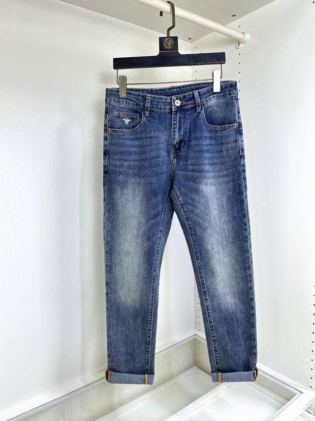 Factory price P Givenchy. Givenchy counter simultaneous sale Upper: Italian impo