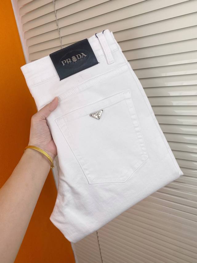 Factory price P Prada top original, new style of the season, high quality origin
