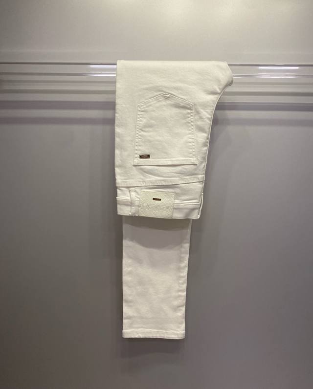 Lp-Highly recommended! Early spring 2025. New products on sale in the counter. F
