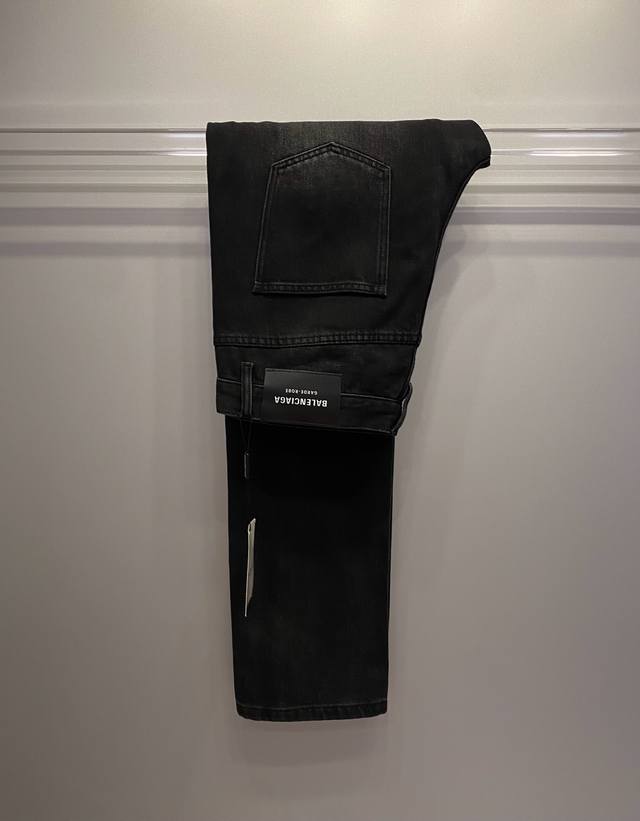 2025 Spring/Summer New Collection Tb-2025 Summer shorts, exquisite tailoring is