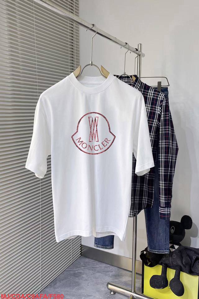 Moncler 2025Ss new products are now on the market. Top fashion trend. 1682399298