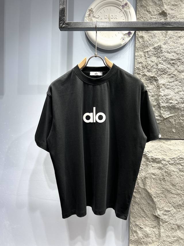 2025 Spring and Summer New T-shirt. Men's round neck classic logo lapel made of