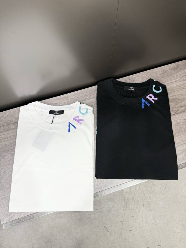 The outstanding design of the ancestor*25 autumn and winter men's round neck bot