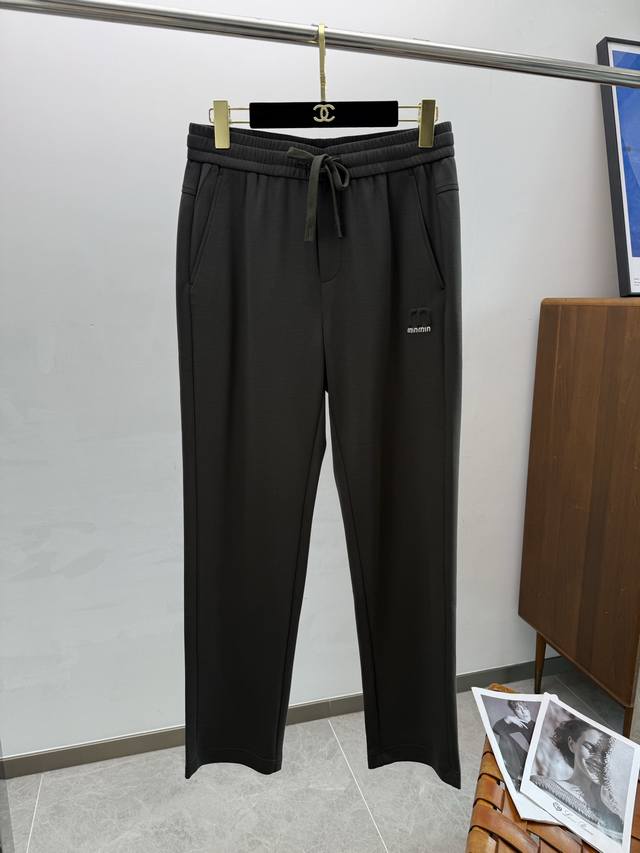 A timeless classic series that is good looking and comfortable to wear!! Valenti