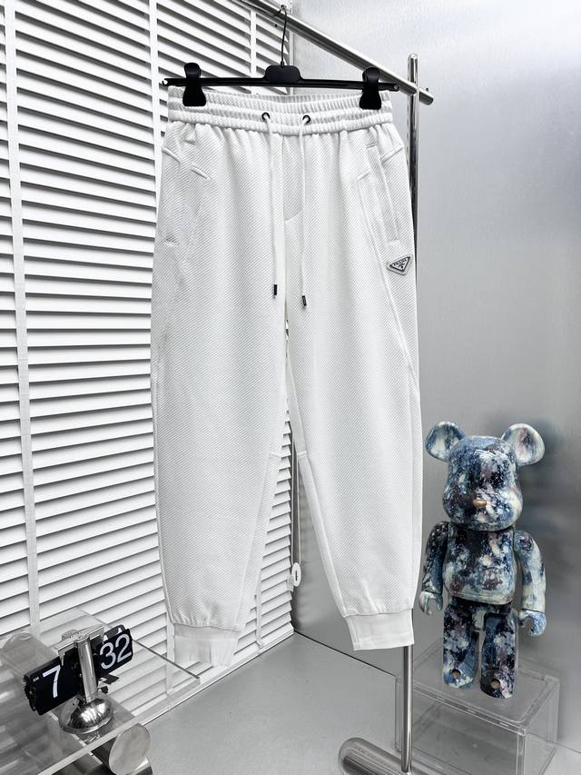 Zz25S Spring and Summer Men's Polo is very light business casual overall! ! The