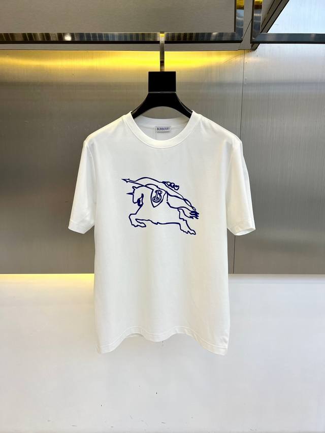 Fend2025 Spring and Summer new short sleeves have brighter and brighter colors,