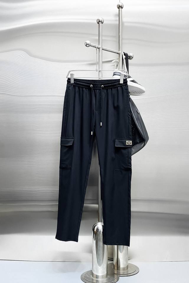 Lv Louis Vuitton 2025 early spring new men's slim-fit skinny jeans official webs