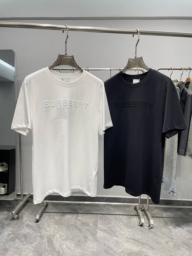 Prada 2025Ss trade channel goods. Casual sports shorts are a classic style that