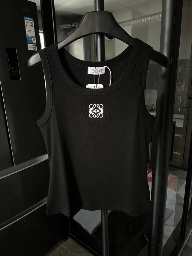 Amlrl 2025 early spring new style distressed short T-shirt, the same style as th