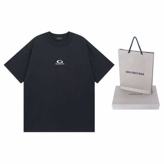 Bur Elegant British style, a new chapter for classics Bur's lapel T-shirt is a m
