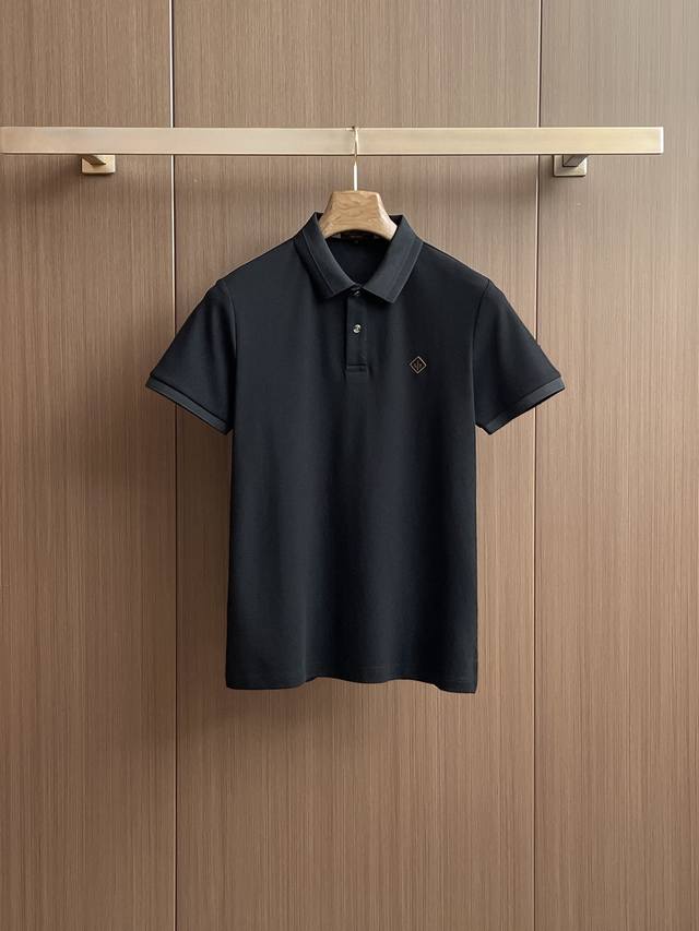 Prada high-quality lapel Polo shirt. The latest design element of the brand. The
