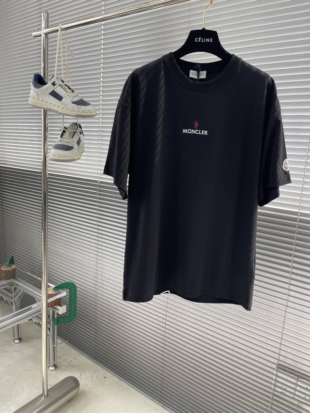 Gucci 2025 Spring/Summer new men's logo short-sleeved Polo shirt, continuing the