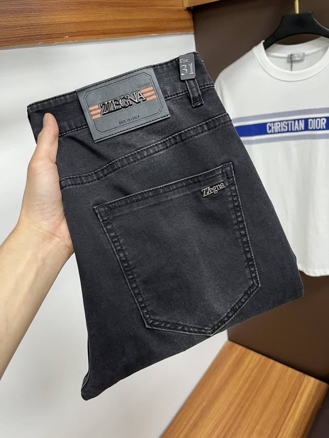 Dior's latest spring and summer jeans are the hottest selling models in the coun