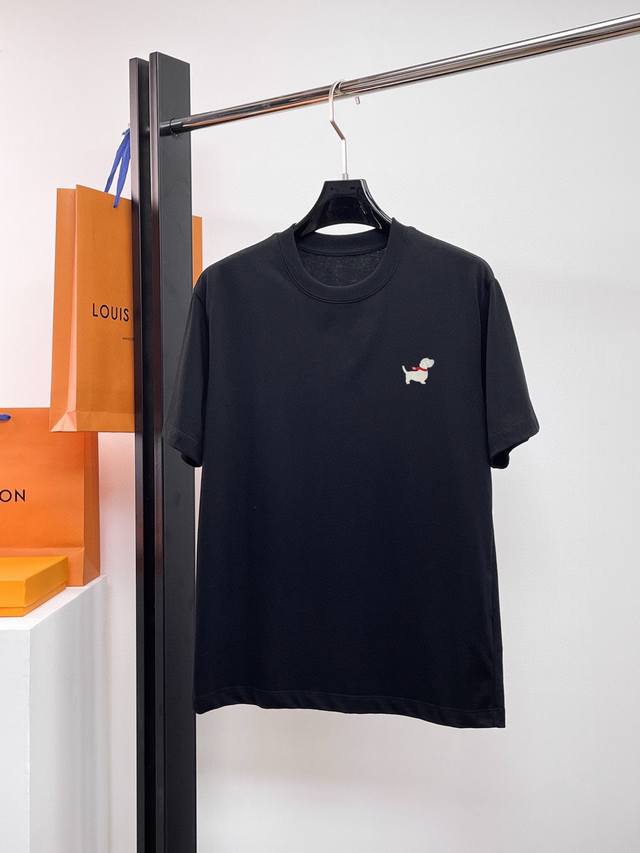 Miu Miu new double-layer letter print short-sleeved T-shirt. The letter pattern