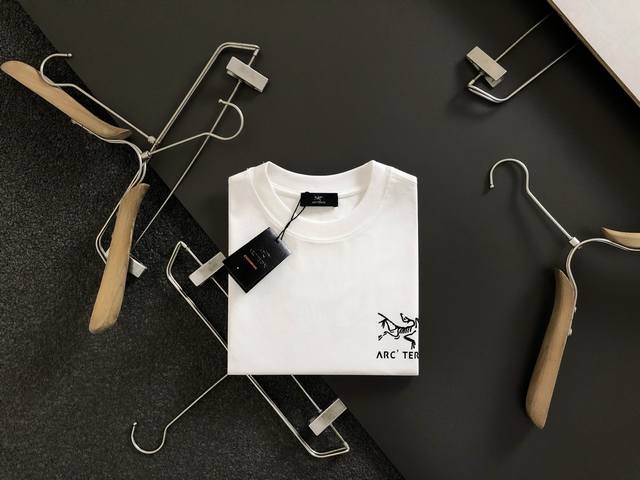Lv 2025Ss new summer short-sleeved shirt, customized Tencel linen material, the