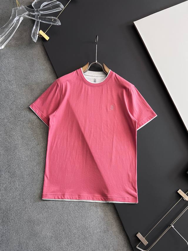 Burberry three labels are complete. 2025 summer new short-sleeved T-shirts, avai