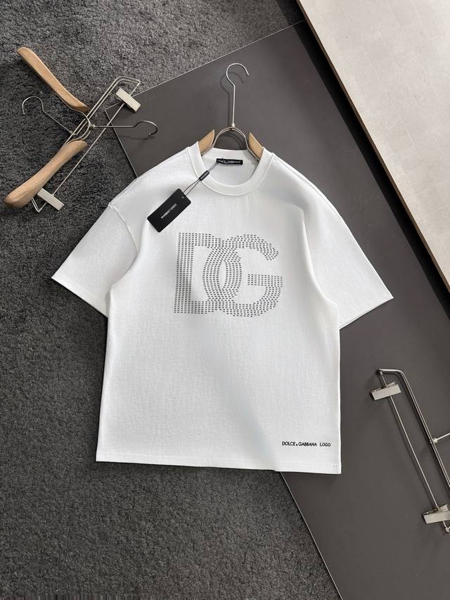 New Gvc 2550 Spring and Summer latest casual shorts and short-sleeved suits, men