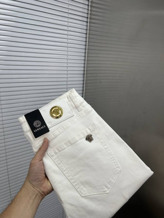 Street Spring and Summer Ss Four-Stripe T*B Classic interpretation of four-strip