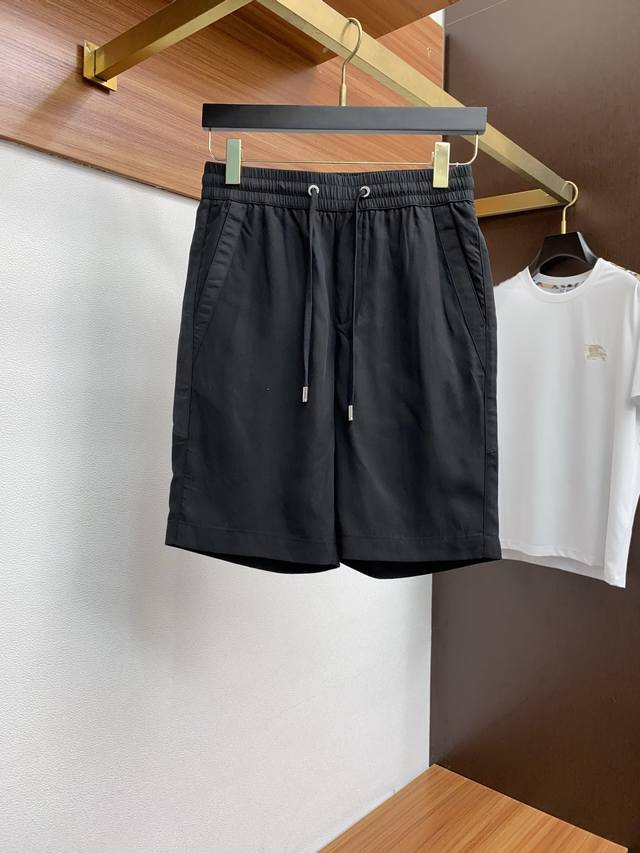 Lv Louis Vuitton's latest spring and summer jeans are stress-free to enter and e