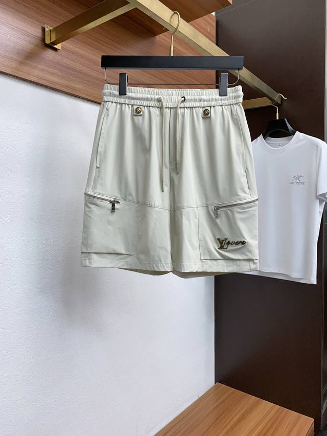 Prada 25Ss new spring and summer short-sleeved top version for customization. Hi