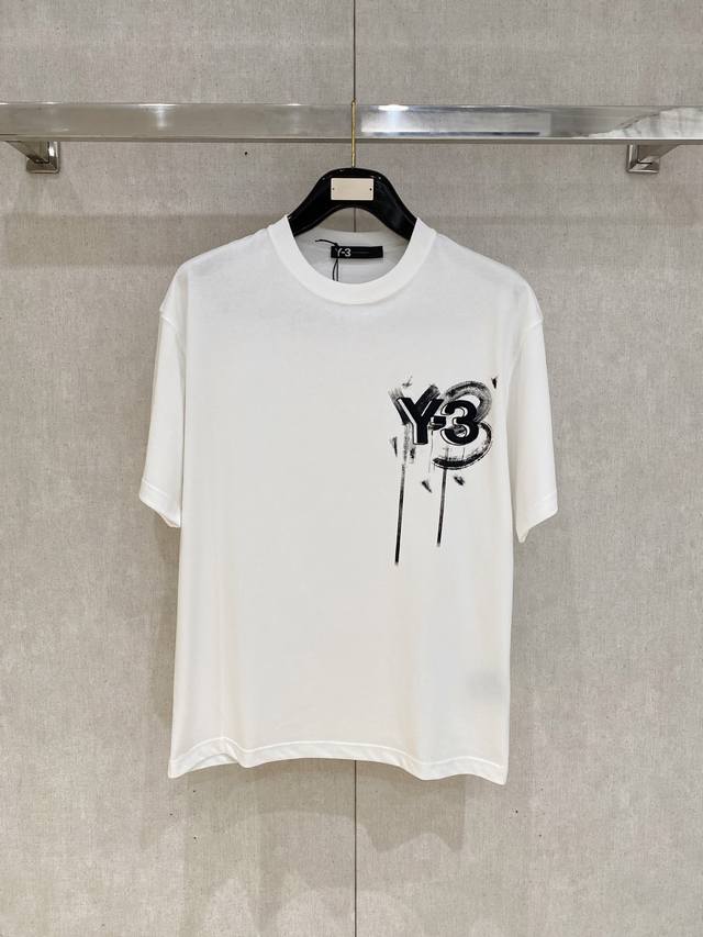 Descente's new summer casual pants, the clean version design is more versatile,