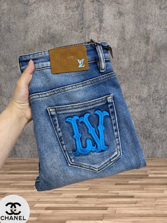 Lv 2025 summer new shorts. Novel style, durable and comfortable, not easy to def