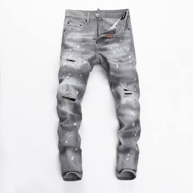 Vltn- Valentino 2025 spring and summer new style, the latest casual shorts. The