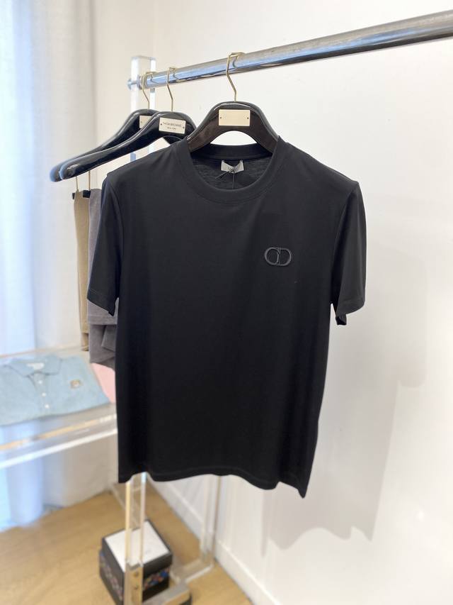 Valentino-2540Ss Summer new counter fashion hot-selling round neck T-shirt, casu