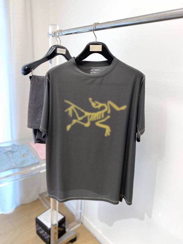 Lv Louis Vuitton-2540Ss Summer new counter fashion hot lapel T-shirt, casual and