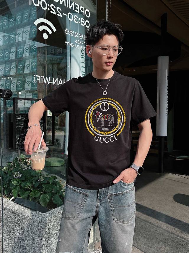 Gucci new arrival 2630 New Year's hot new products are available at the counter.