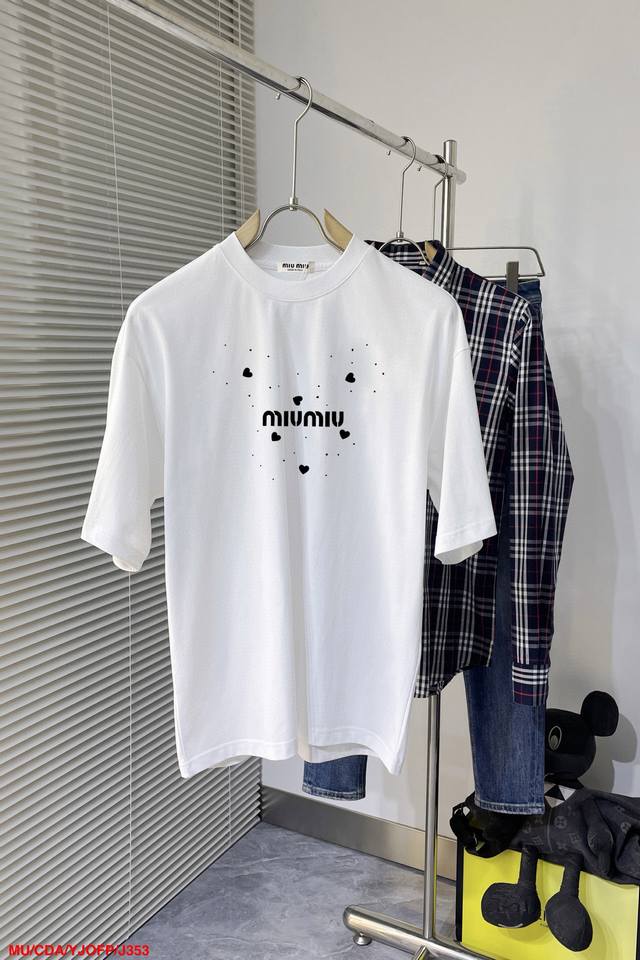 D&G. 2025 Spring and Summer New Fashion Round Neck Short Sleeve High-end Customi