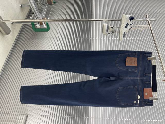 Burberry* Burberry 2025 Spring and Summer new casual pants, sold on the official