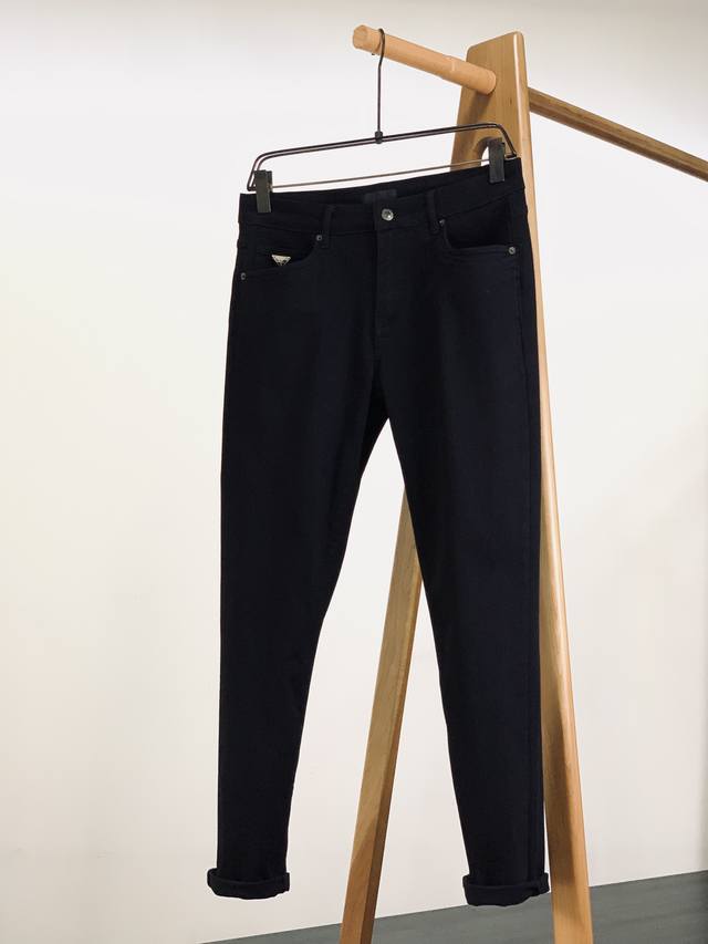 Lv 2025 new product, original denim shorts, brand classic logo design, three com