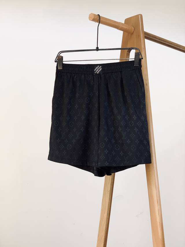 Loewe 2025 new product, original denim shorts, brand classic logo design, three