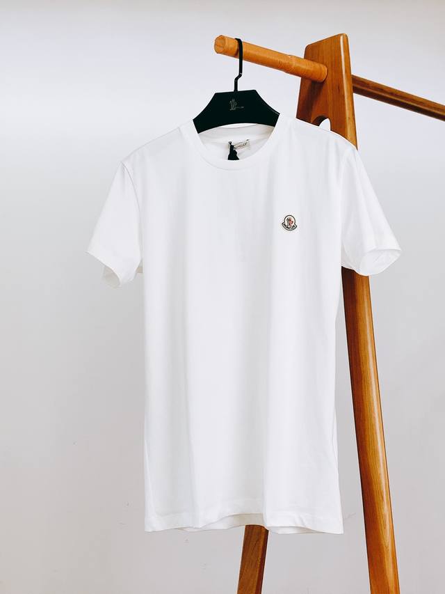 Fendi's top-quality 2025 summer new casual shorts! Available on the official web
