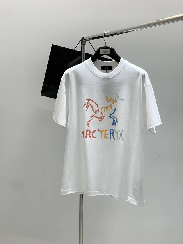 Versace top-quality 2025 summer new casual shorts! Available on the official web