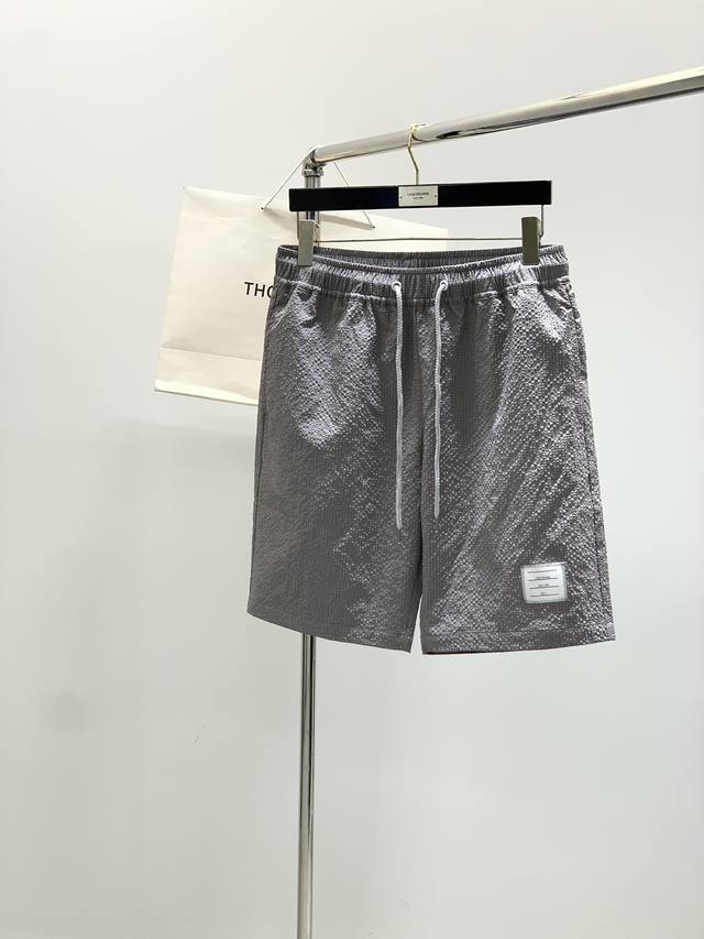 Fendi's top-quality 2025 spring and summer new casual pants! Available on the of