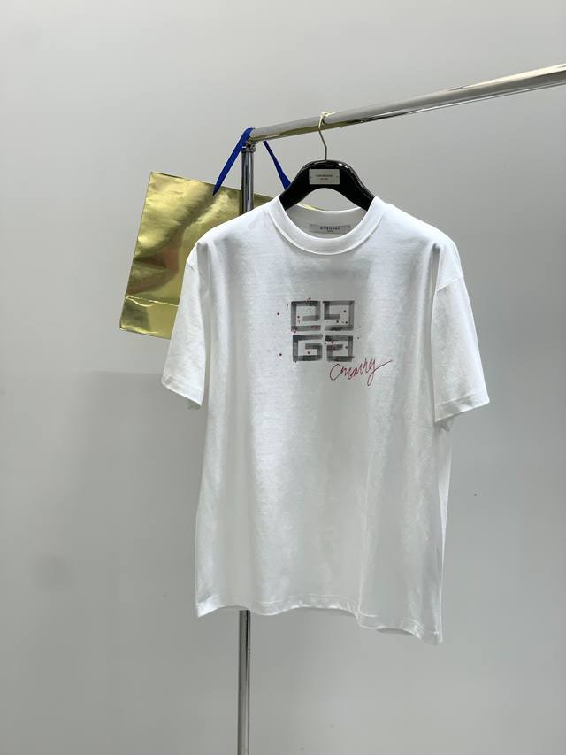 Burberry's top-quality 2025 spring and summer new casual pants! Available on the