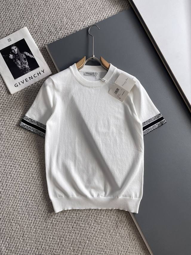 Lv Louis Vuitton 25 Spring and Summer Top Counter Synchronized Short Sleeve T-sh
