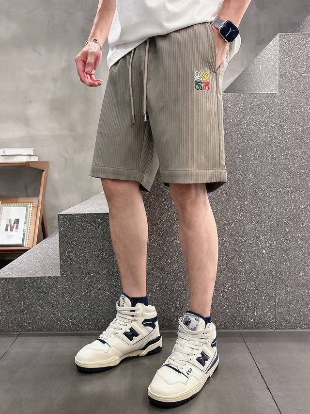 Balenciaga casual shorts # Pure cotton fish scale bottom fabric The fabric is ma
