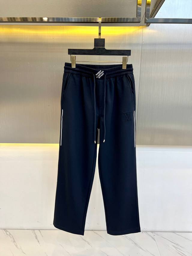 Detailed picture of the top version. Official website quality Balenci*Ga Paris B