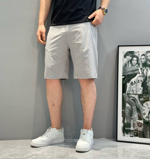 Stephen 2620 Spring and Summer New Products are available at the counter. The be