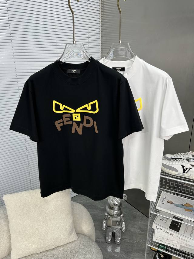 Bv Little Match Embroidered Round Neck Short Sleeve T-shirt. Made of pure cotton