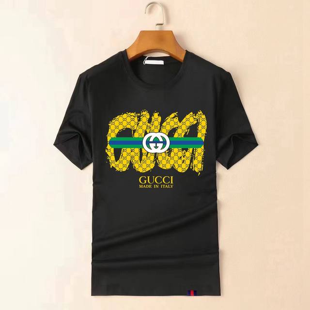 Prad*A 2025 Spring/Summer new short-sleeved T-shirt, the latest model exclusivel