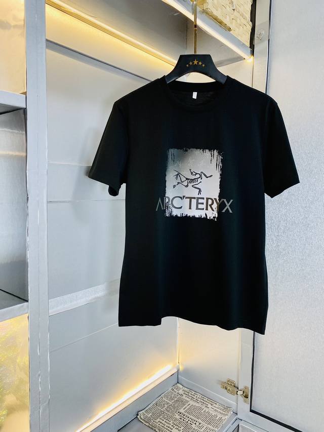 The latest must-have short-sleeved shirt for men at Loewe counter, 100% natural